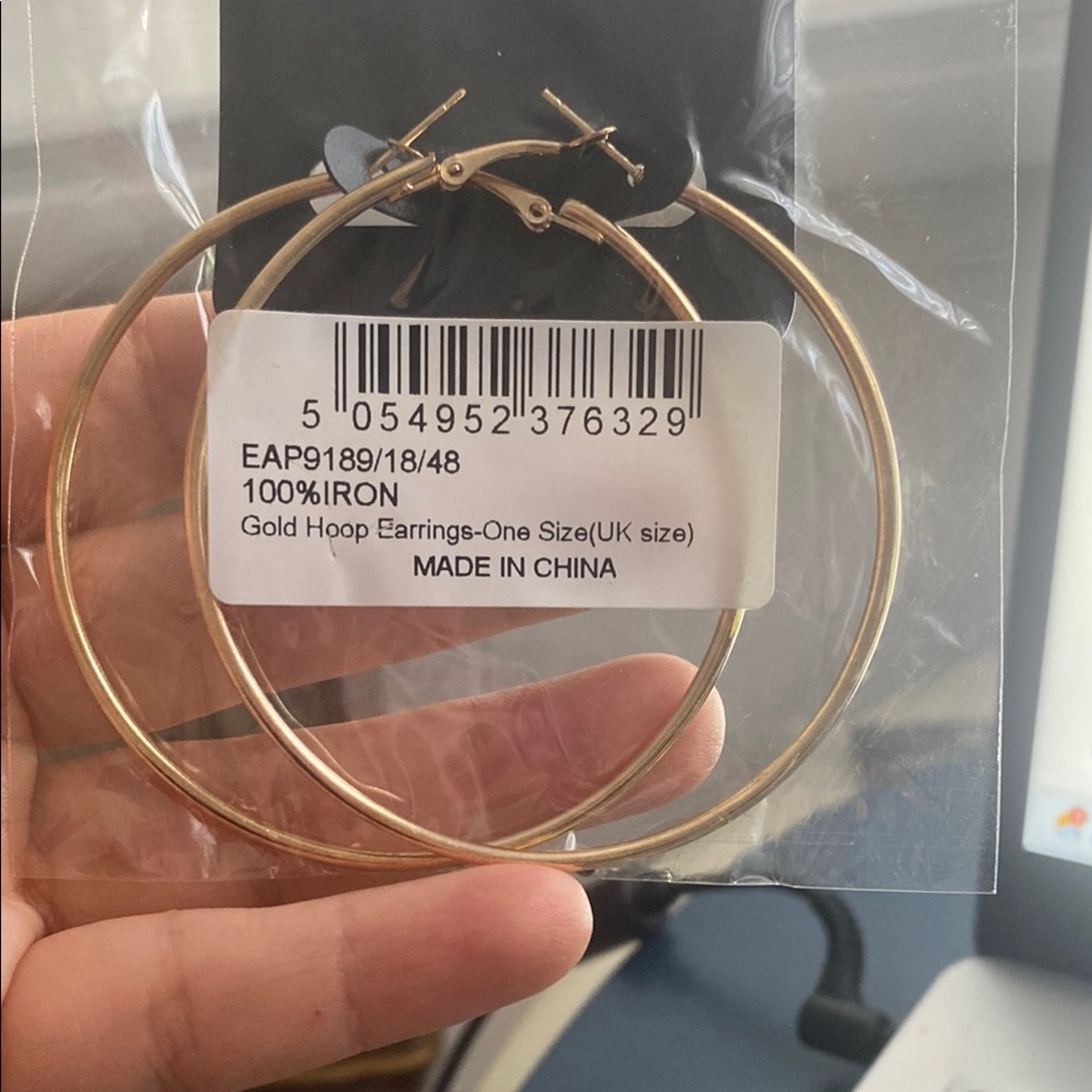 NWT Prettylittlething earrings Gold hoop earrings